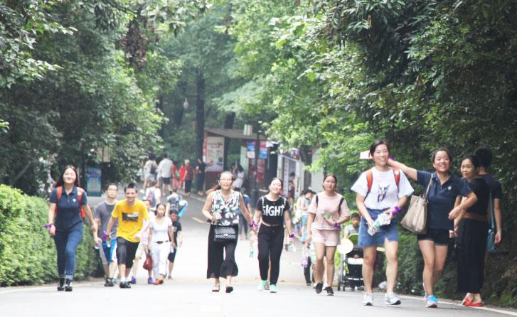 奔跑吧，wuli平臺(tái) ——看104名好漢花式登爬岳麓山